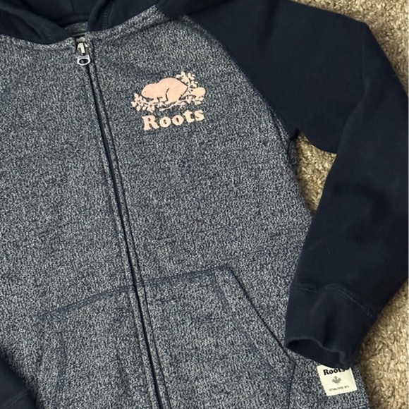 Roots Kids zip up navy blue sweatshirt jd - Picture 2 of 7